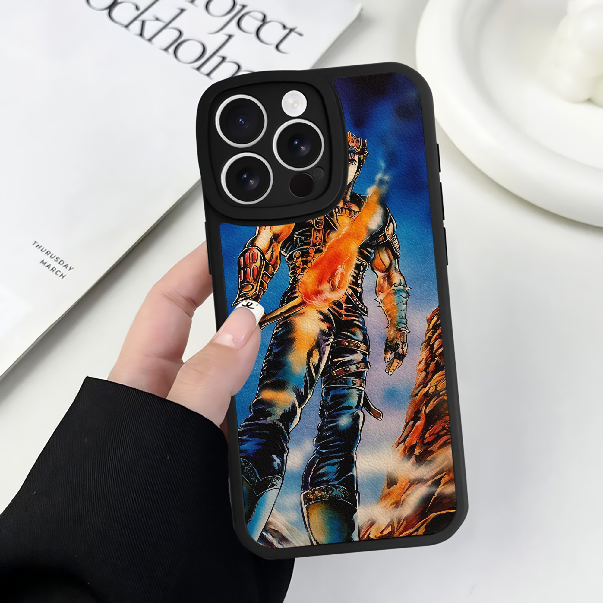 （画像用） 北斗の拳 Fist of the North Star 【iPhone 16シリーズ対応】シリコンスマホケース（レザー調） 材質：シリコン